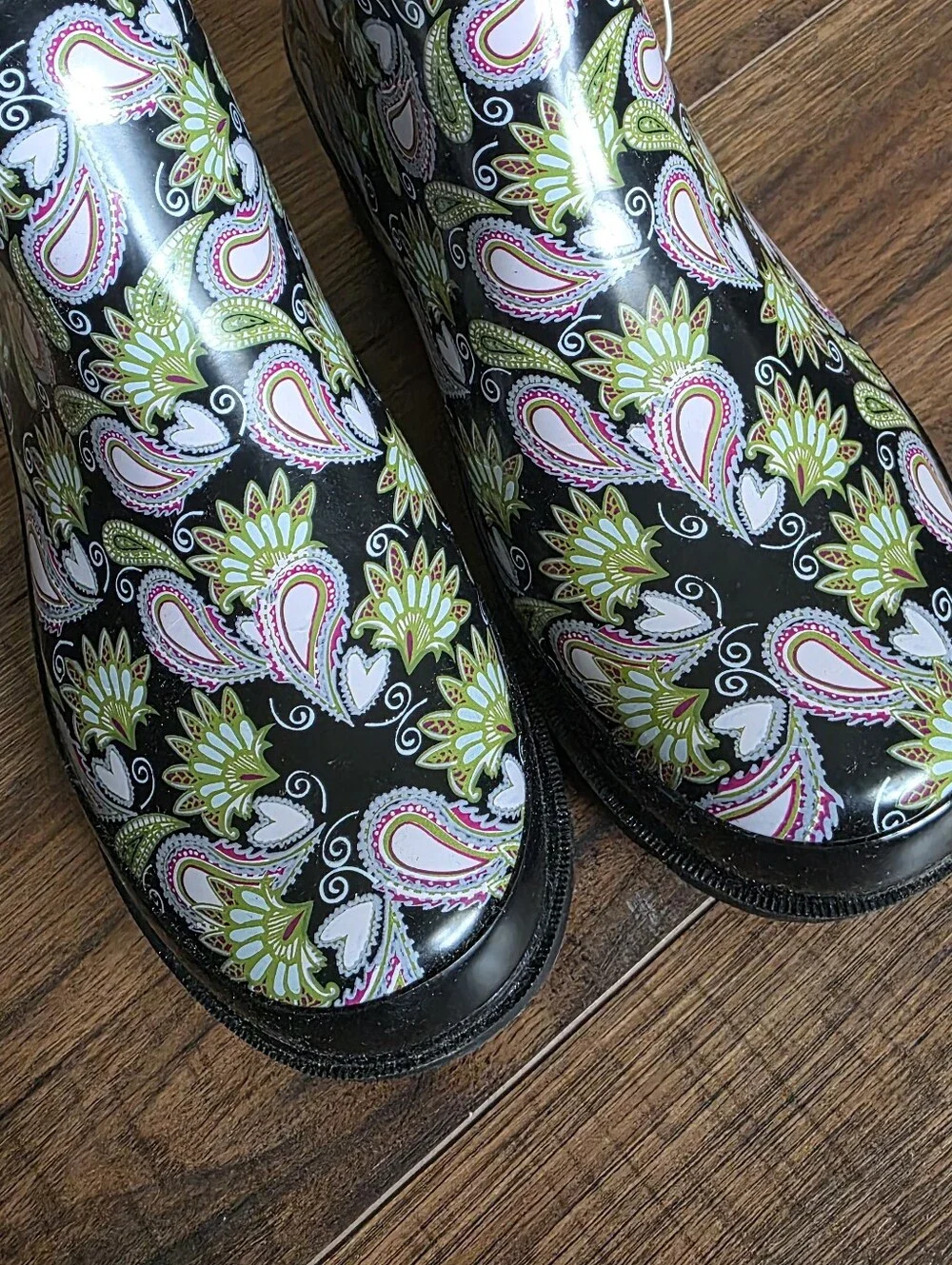 Women’s Black Paisley Rain Boots 9